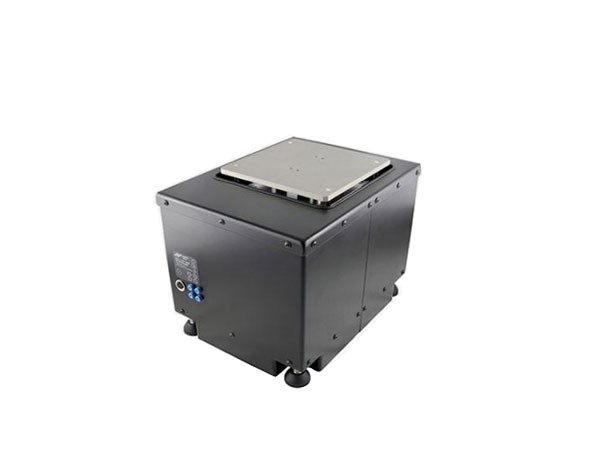 自适应准零刚度隔振器